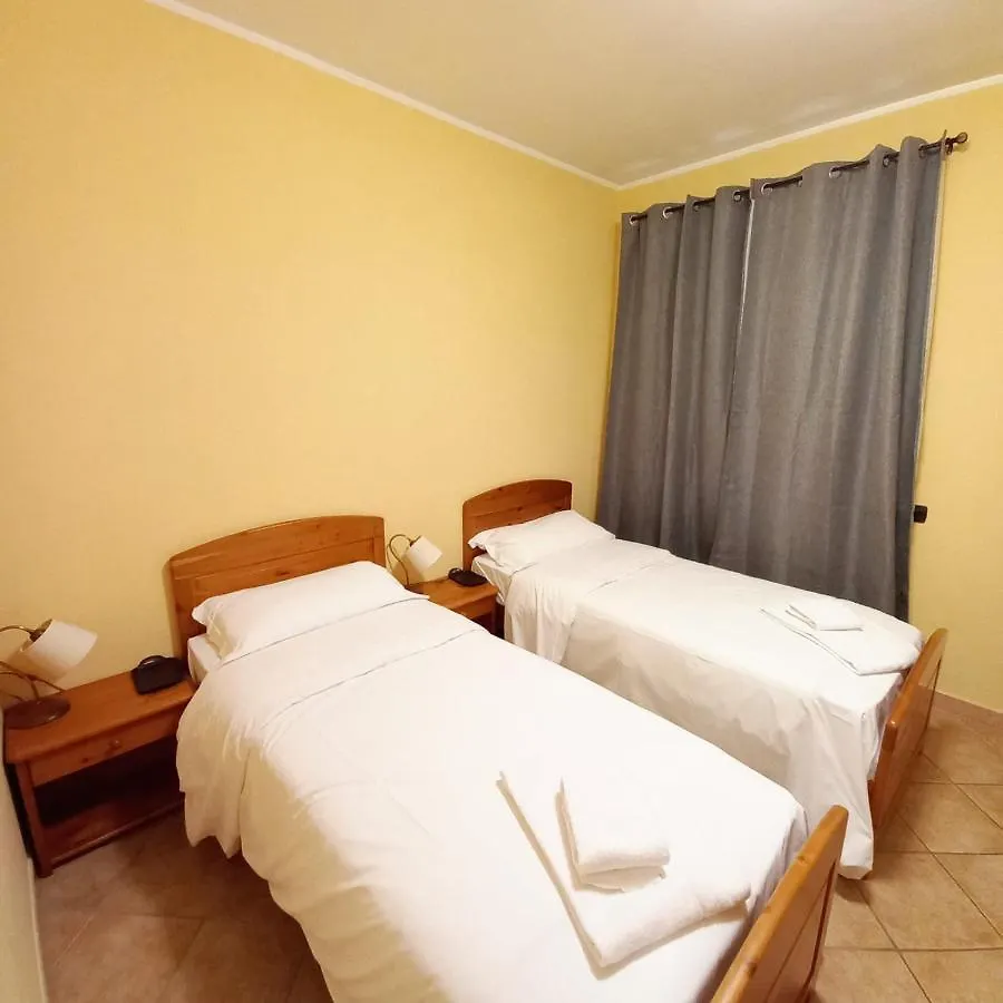 Locanda Del Viandante Magliano Alfieri Bed & Breakfast